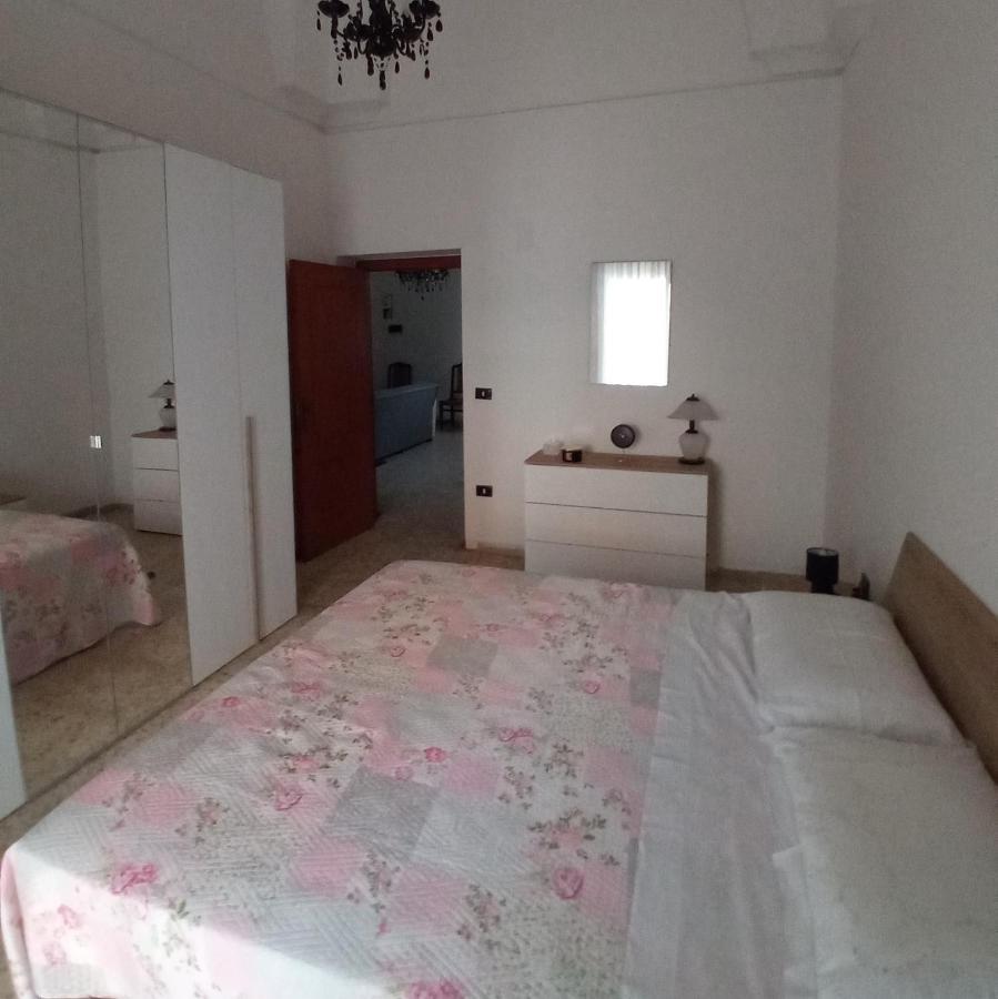 Casa Vacanza Nonna Emma Villa Lizzano  Exteriör bild